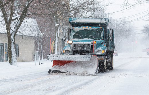 Read more about the article How To Assess A Commercial Snow Removal Company?