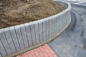 Read more about the article 9 Steps to Build a Great Looking Garden Retaining Wall